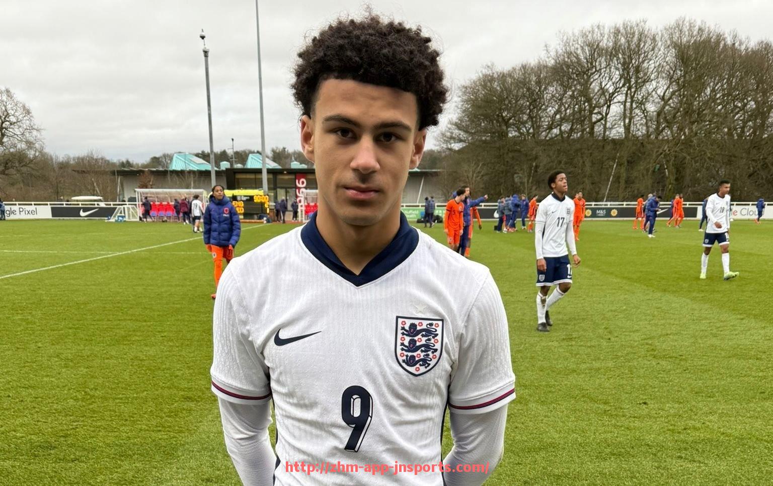 江南体育APP下载-世俱杯比赛赛果更新及球队排名变化分析