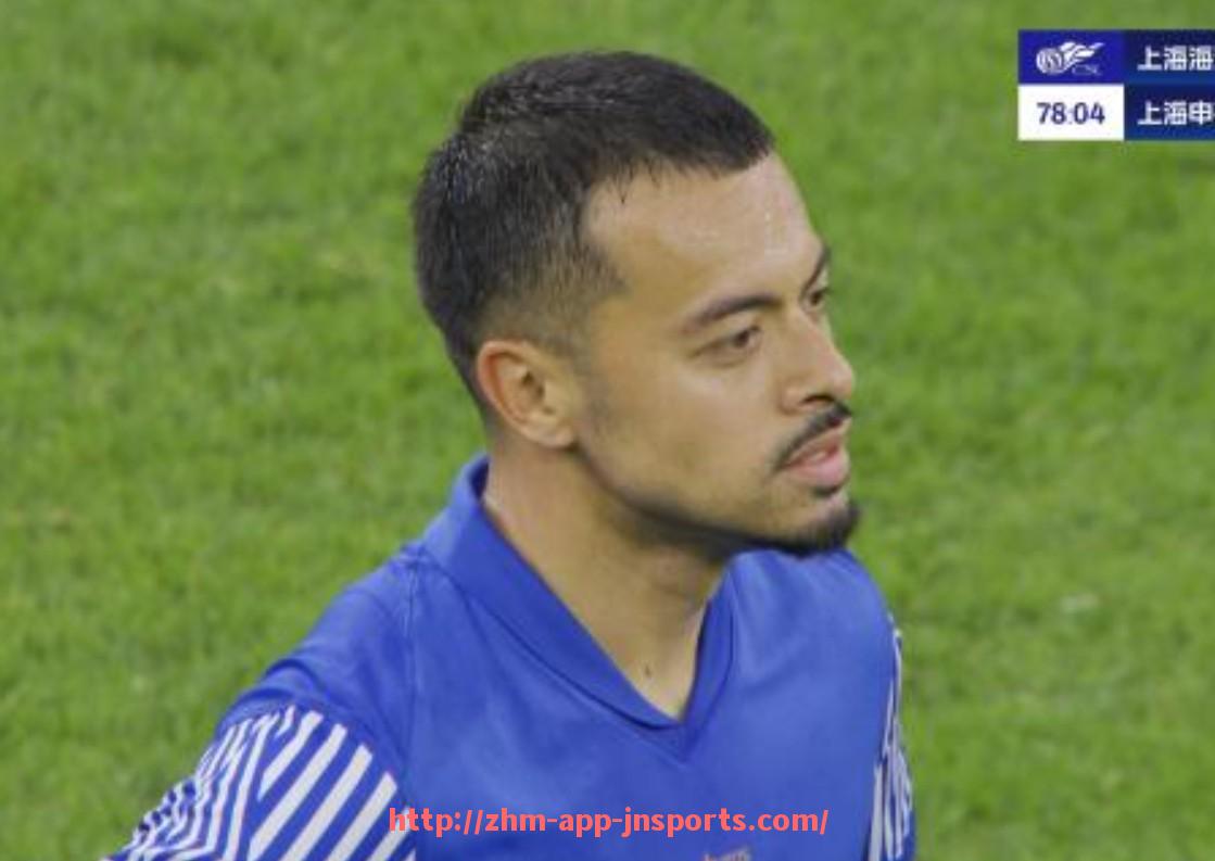 江南体育APP下载-英超球员转变场上位置的成功案例分析